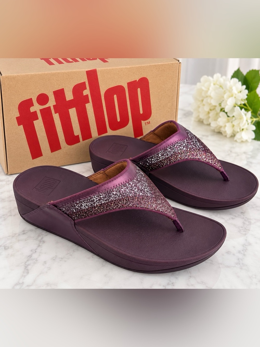 Fitflop Women's Glitter Plum Wedge Thong Sandals Size 8